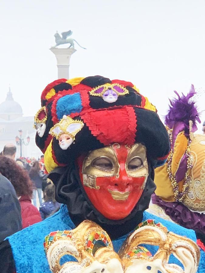 Appartamento Alla Fenice Venedig Exterior foto